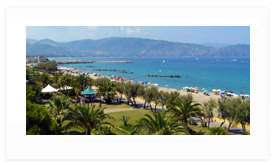 Il lungomare di Tonnarella